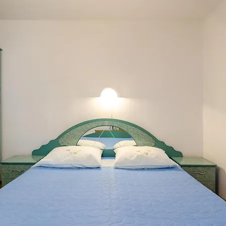 Apartman Tomic A Mazuranica *
