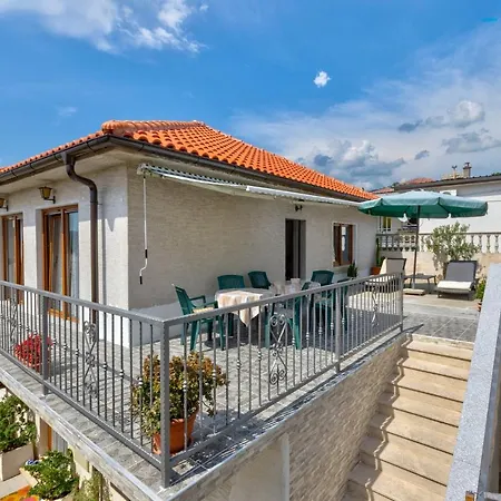 Tomic A Mazuranica Novi Vinodolski