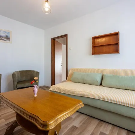 Tomic A Mazuranica Apartment